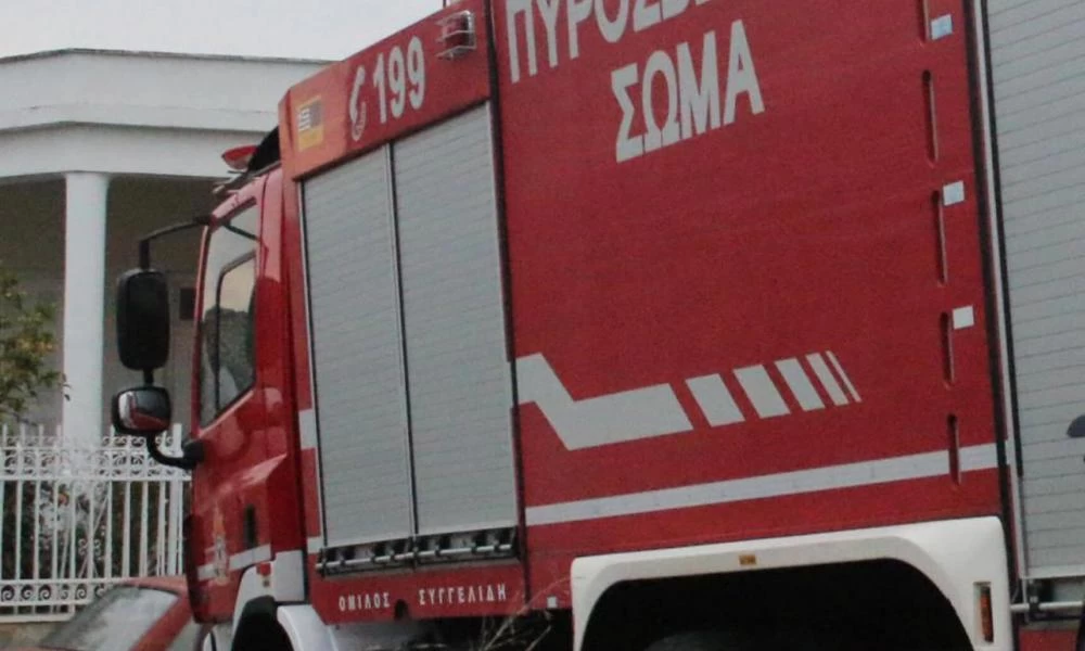 Πέραμα: Μικρής έκτασης ελεγχόμενη φωτιά σε θαλαμηγό σκάφος